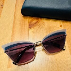 Valentino Garavani cat eye ladies sunglasses VA2029 300416 60 with dust case.
